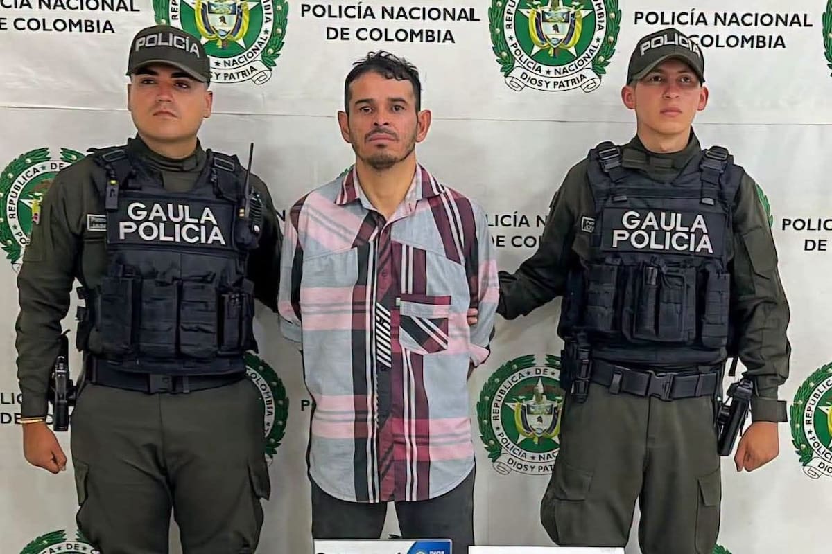 Alias ‘Galón’ fue recapturado por unidades del Gaula de la Policía en el barrio Nuevo Horizonte, en Barrancabermeja.