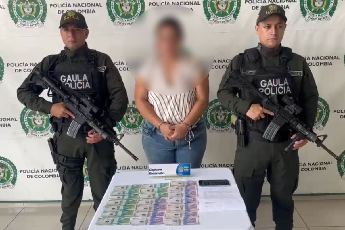 Alias ‘Katy’ fue sorprendida recibiendo $8 millones producto de una extorsión en Bucaramanga