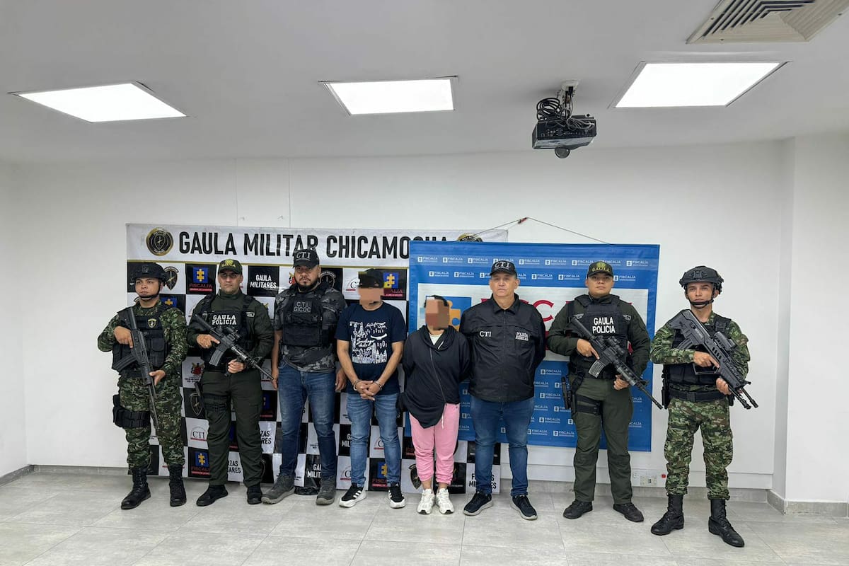Alias 'La Mona' y 'El Primo' fueron capturados por el Gaula Militar de Santander en Piedecuesta y Bucaramanga.