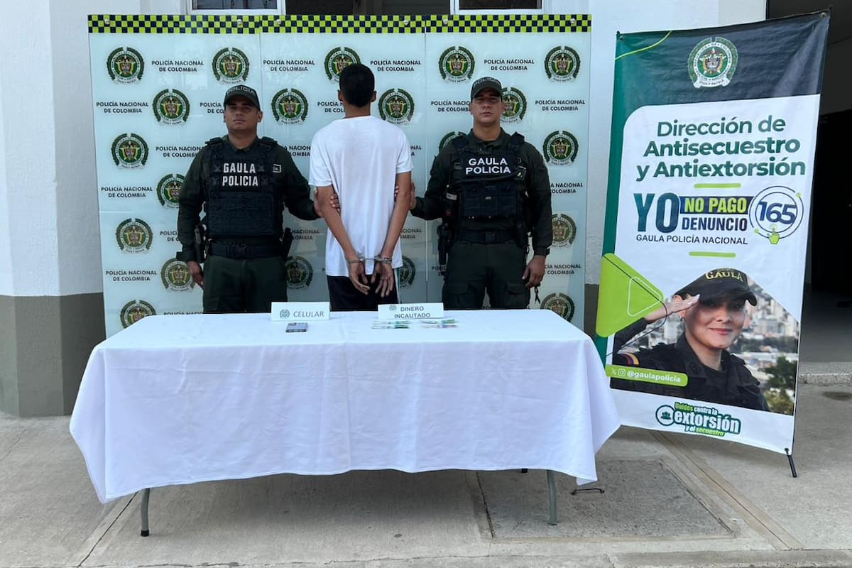 Alias ‘Manuel’ fue detenido en flagrancia cuando recibía dinero producto de una presunta extorsión en Barrancabermeja.