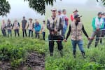 Capturan a alias ‘Mono Huevo’ en el Meta, pero la comunidad bloquea su traslado y rodea a los militares