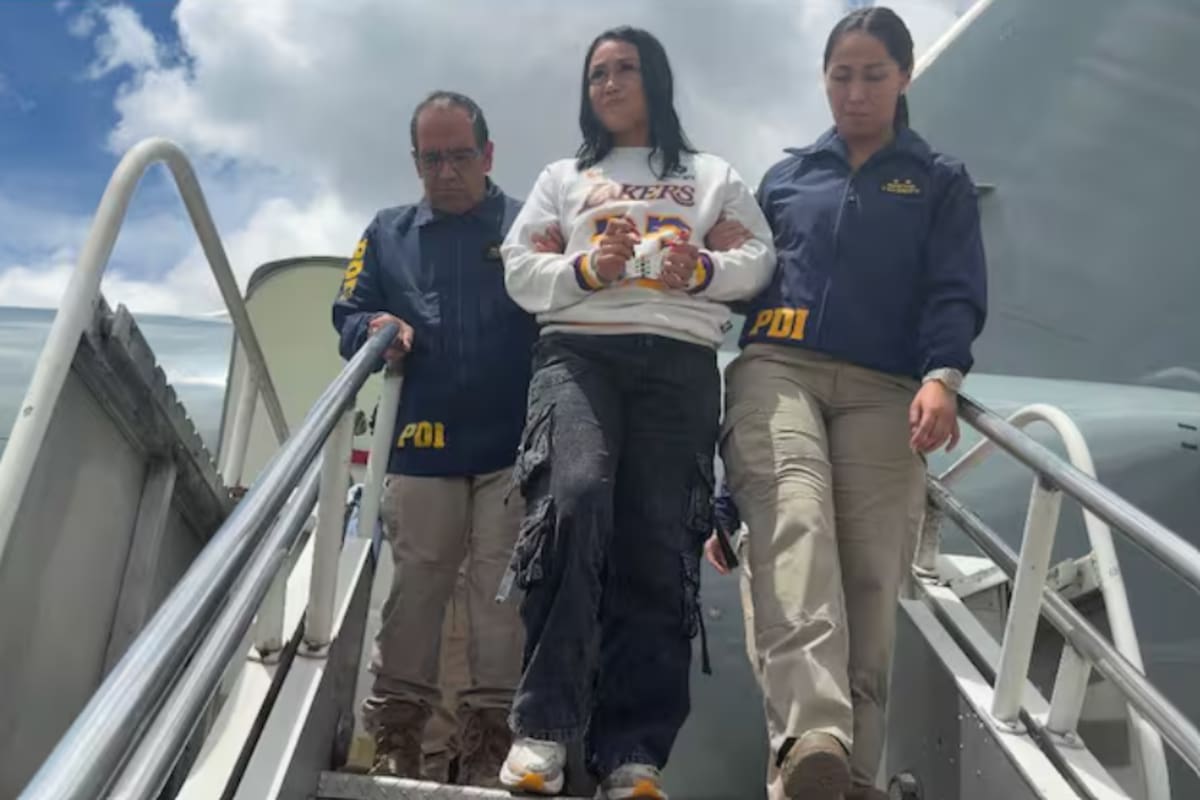 Alias ‘Pelirroja’, una de las más buscadas del Valle del Cauca, fue expulsada de Chile.
Foto: Migración Colombia.