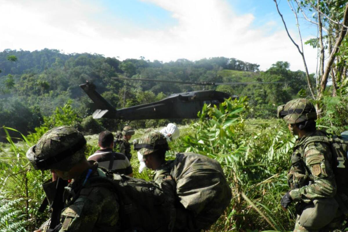 En la ofensiva militar participaron el Ejército, la Policía y la Fuerza Aérea. En el área continúa el despliegue de las tropas. (Foto: Archivo/VANGUARDIA LIBERAL )