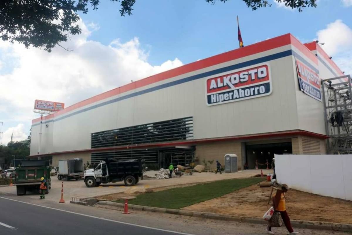 El nuevo Alkosto estará ubicado en el kilómetro 2.5 del Anillo Vial Girón-Floridablanca. (Foto: Fabián Hernández/ VANGUARDIA LIBERAL)