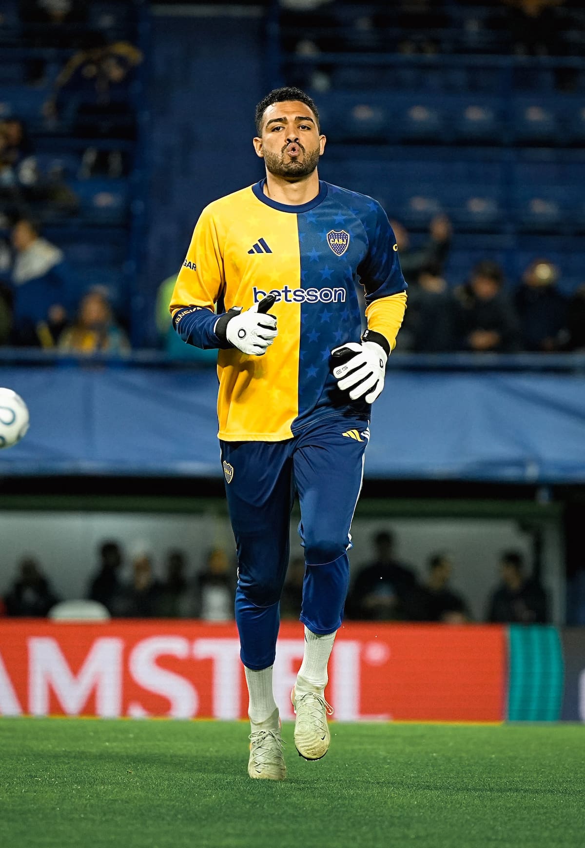 Álvaro Montero sorprendió en Boca Juniors: jugó tras recibir una dolorosa noticia y fue figura ante São Paulo. Foto: Boca Juniors
