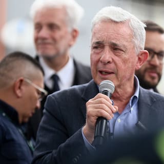 Uribe defiende apoyo a De La Espriella: “Hay intereses compartidos, no clientelismo”