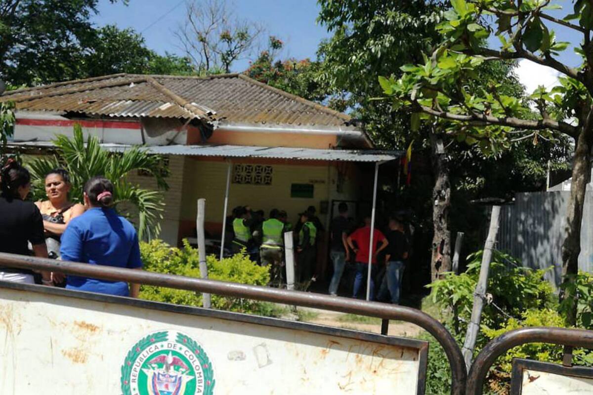 Luego de permanecer durante 23 años en un predio que perteneció a los extintos Ferrocarriles Nacionales, dos familias de escasos recursos van a ser desalojadas de esta vivienda. (Foto: Suministrada /VANGUARDIA LIBERAL)