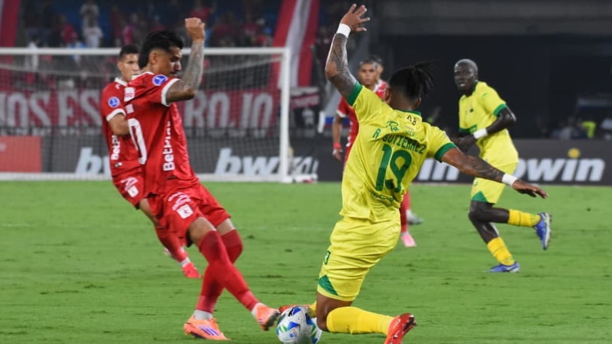 América de Cali superó a Atlético Bucaramanga en la Copa Sudamericana. Foto: Aymer Andrés Álvarez / El País.
