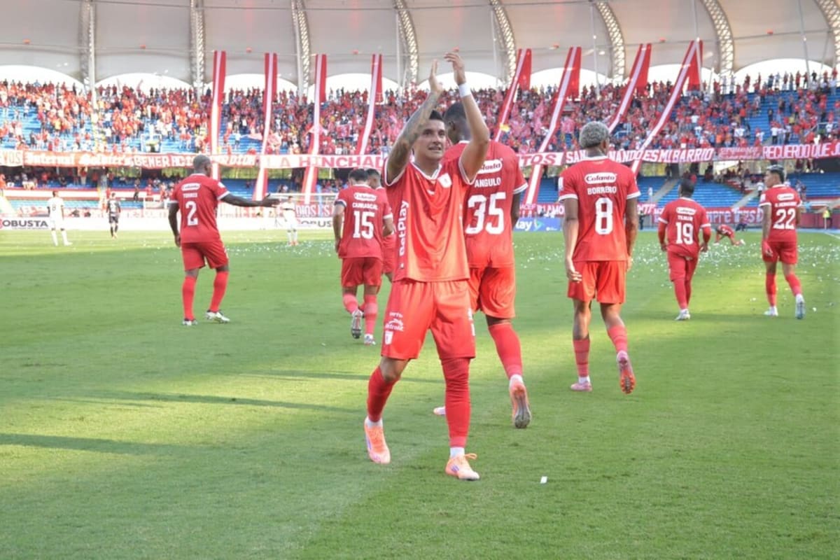 ¿Quién está mejor entre América de Cali y Atlético Bucaramanga para la Copa Sudamericana? Foto: Colprensa