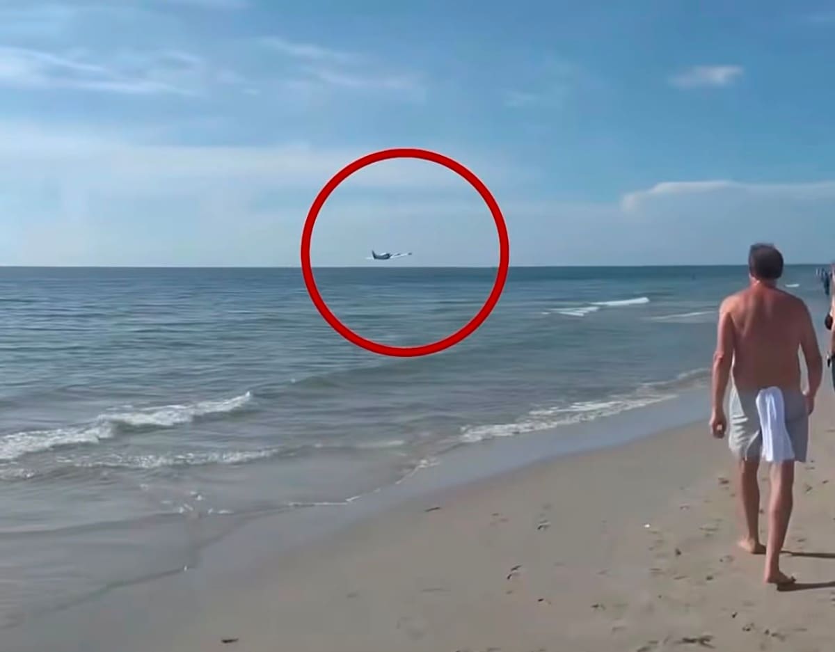 Una joven piloto de 23 años realiza impecable amerizaje de emergencia en el mar en Boca Ratón y resulta ilesa.