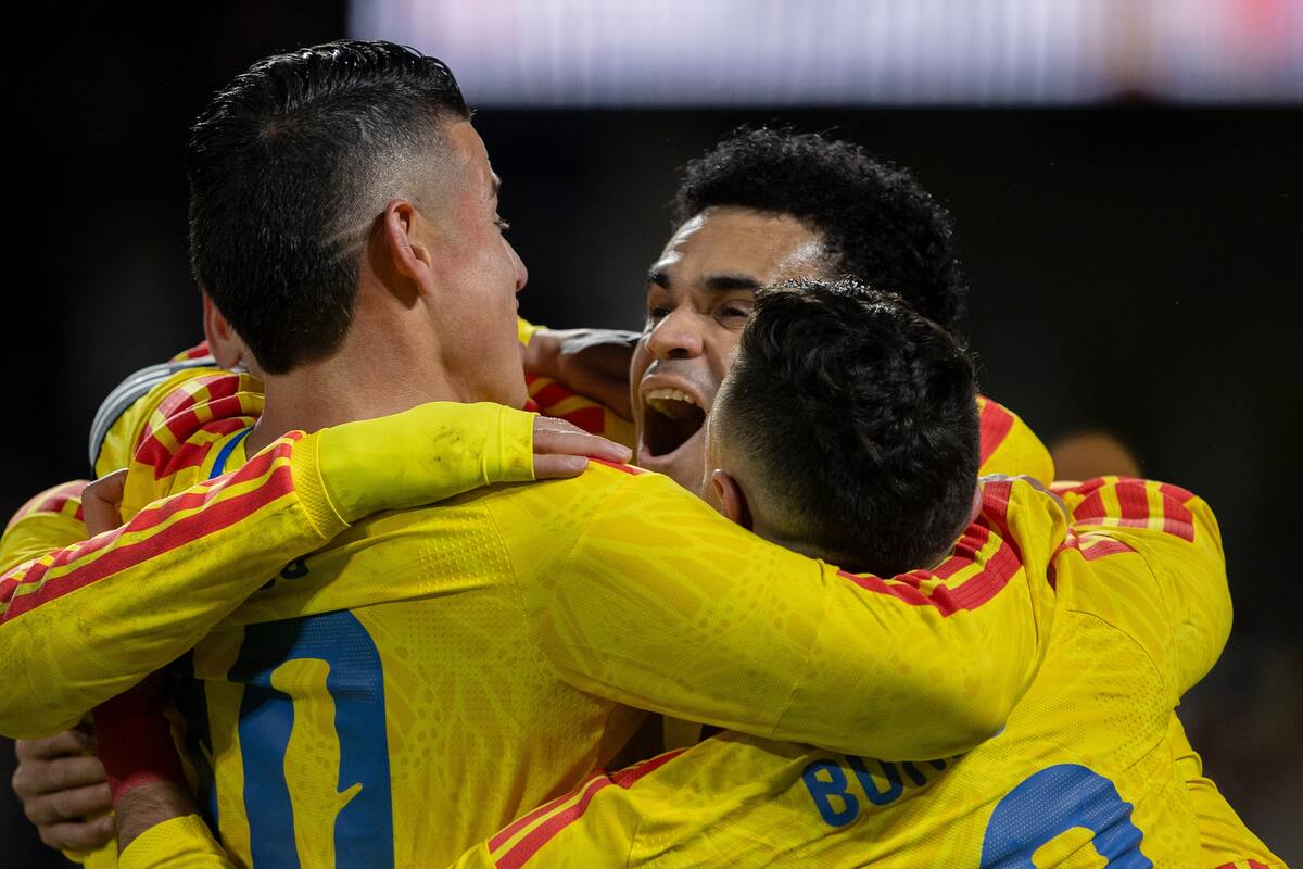 AMDEP9223. NUEVA YORK (ESTADOS UNIDOS), 18/11/2025.- Jugadores de Colombia celebran un gol, en un partido amistoso entre las selecciones de Colombia y Australia en el estadio Citi Field, en Nueva York (Estados Unidos). EFE/ Angel Colmenares
