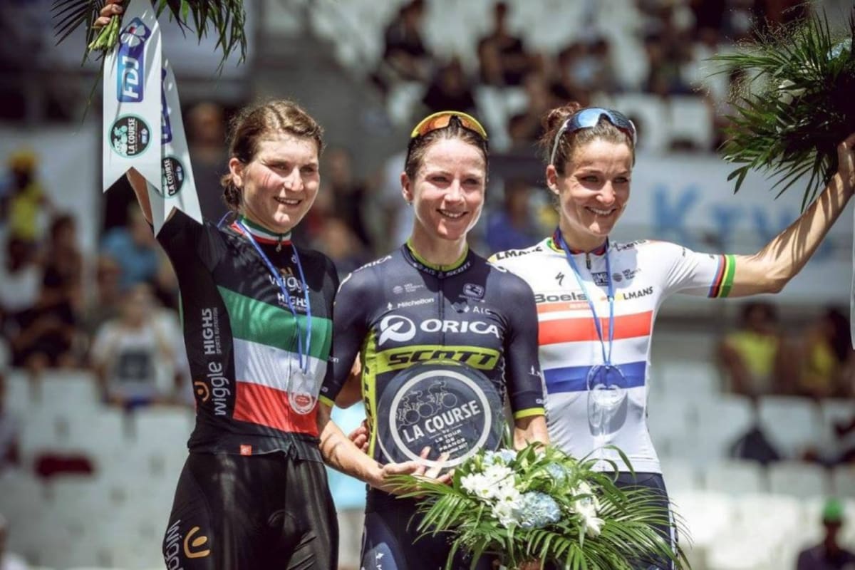 Annemiek Van Vleuten ganó la CRI de La Course By Tour de France, a Elizabeth Deignan y a Elisa Longo Borghini. (Foto: Tomada de La Course By Tour de France / VANGUARDIA LIBERAL)
