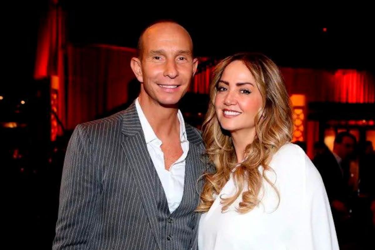 La pareja de artistas mexicanos estuvo casada por 22 años y, a través de sus redes sociales, compartieron que tomarían caminos diferentes. Internet / VANGUARDIA