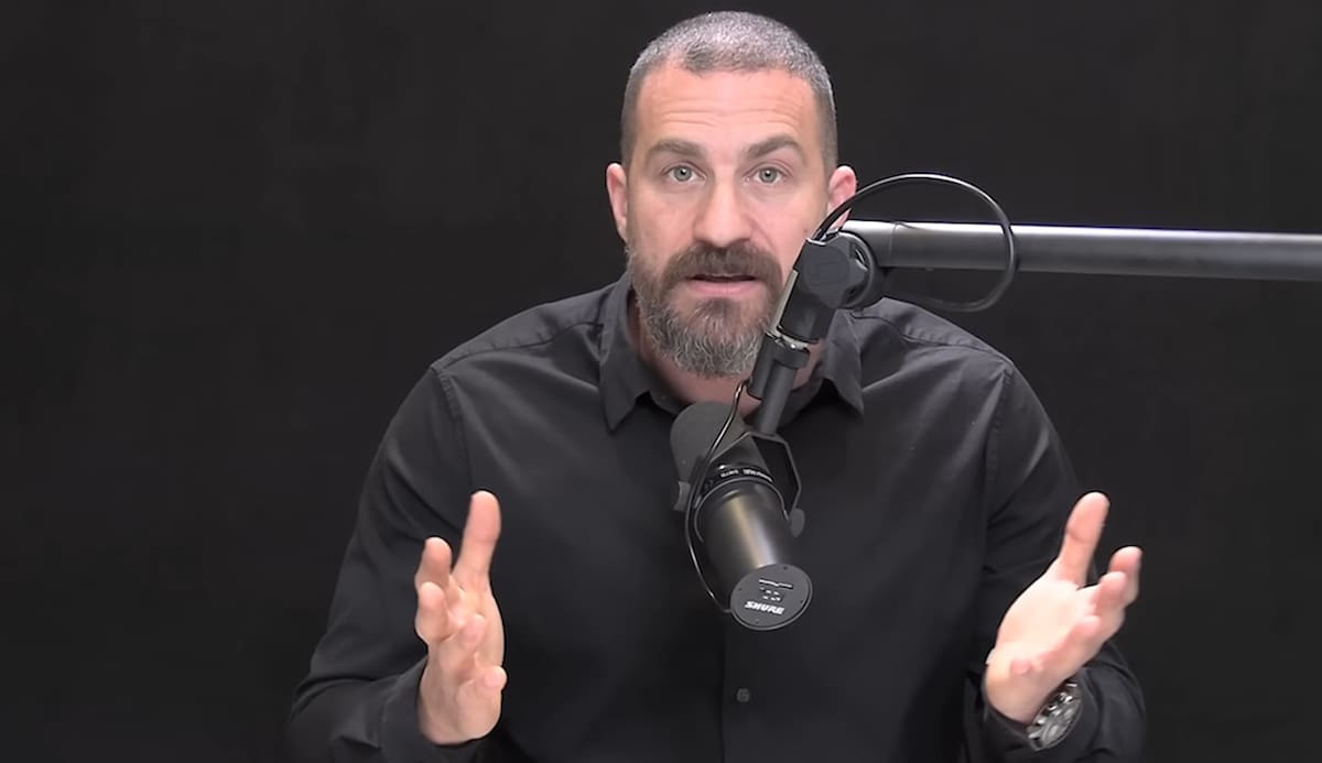 Andrew Huberman, profesor de neurobiología en la Universidad de Stanford y divulgador científico habla de la sal, lo bueno y lo malo.