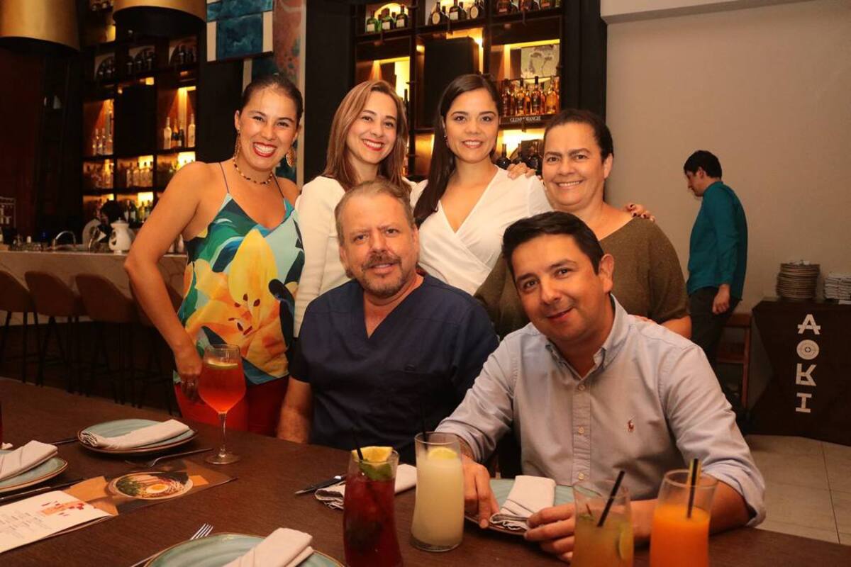 Andrea Suárez, Gina Capacho, Indira Mora, Martha Lemus, Gonzalo Pinzón y Andrés Lesems. (Foto: Fabián Hernández / VANGUARDIA LIBERAL)