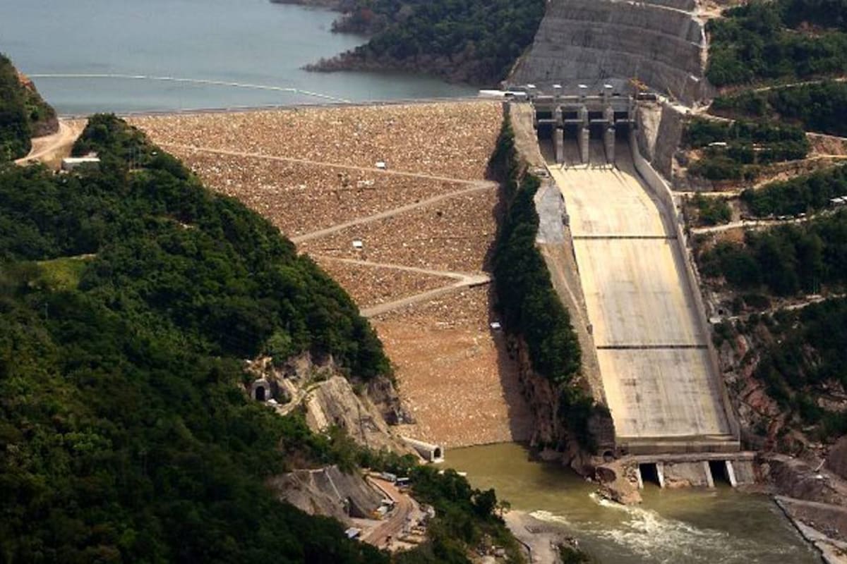 La construcción de la Central Hidroeléctrica Sogamoso duró seis años y tiene la capacidad de generar el 8,3% de la energía que se consume en Colombia en un año. (Foto: Archivo/VANGUARDIA LIBERAL)