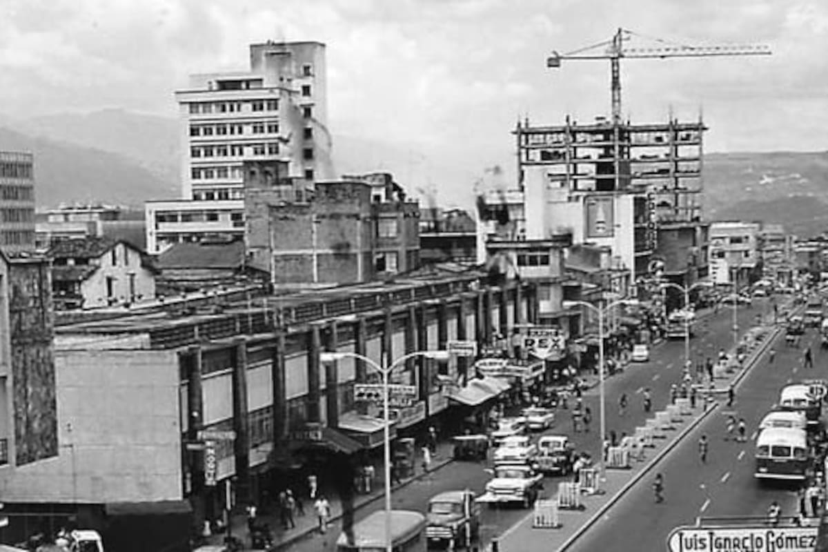 Foto original de 1973 de la carrera 15 de Bucaramanga.