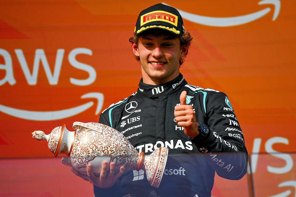 Fotografía del pasado 26 de julio, en la que puede verse al piloto de Mercedes Kimi Antonelli, durante el Gran Premio de Hungría. EFE/ Zsolt Czegledi *Prohibido su uso en Hungría*