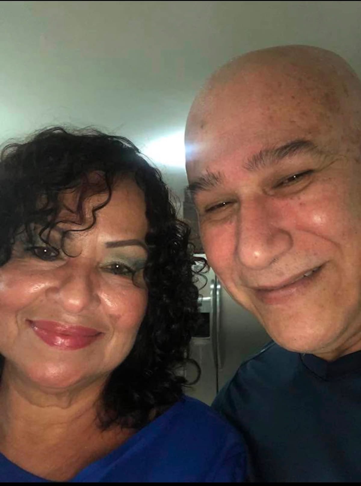 La tragedia causada por los terremotos en Venezuela también golpeó a Bucaramanga. Familiares y allegados buscan con urgencia a los seres queridos de Argemiro Antolínez Ángel, un colombiano que murió durante el colapso de un edificio en Tucacas.