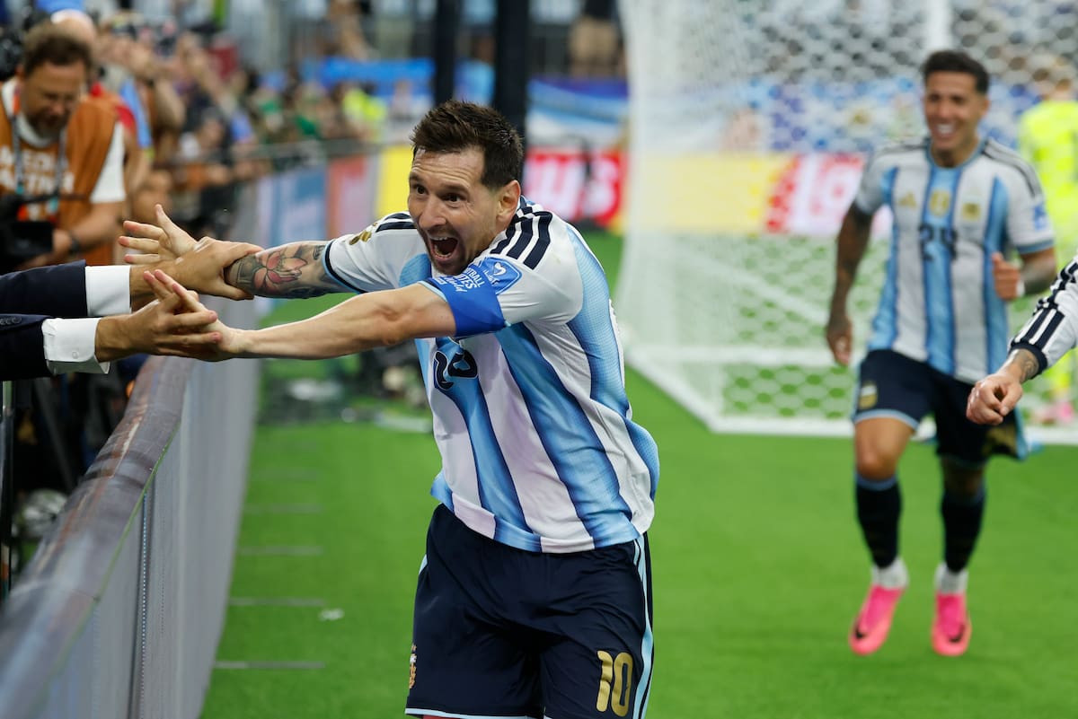 ARLINGTON (ESTADOS UNIDOS), 22/06/2026.- El delantero de Argentina, Leo Messi, celebra el segundo gol del combinado argentino durante el partido del Mundial 2026 entre Argentina y Austria, este lunes en Arlington, Texas. EFE/Mariscal