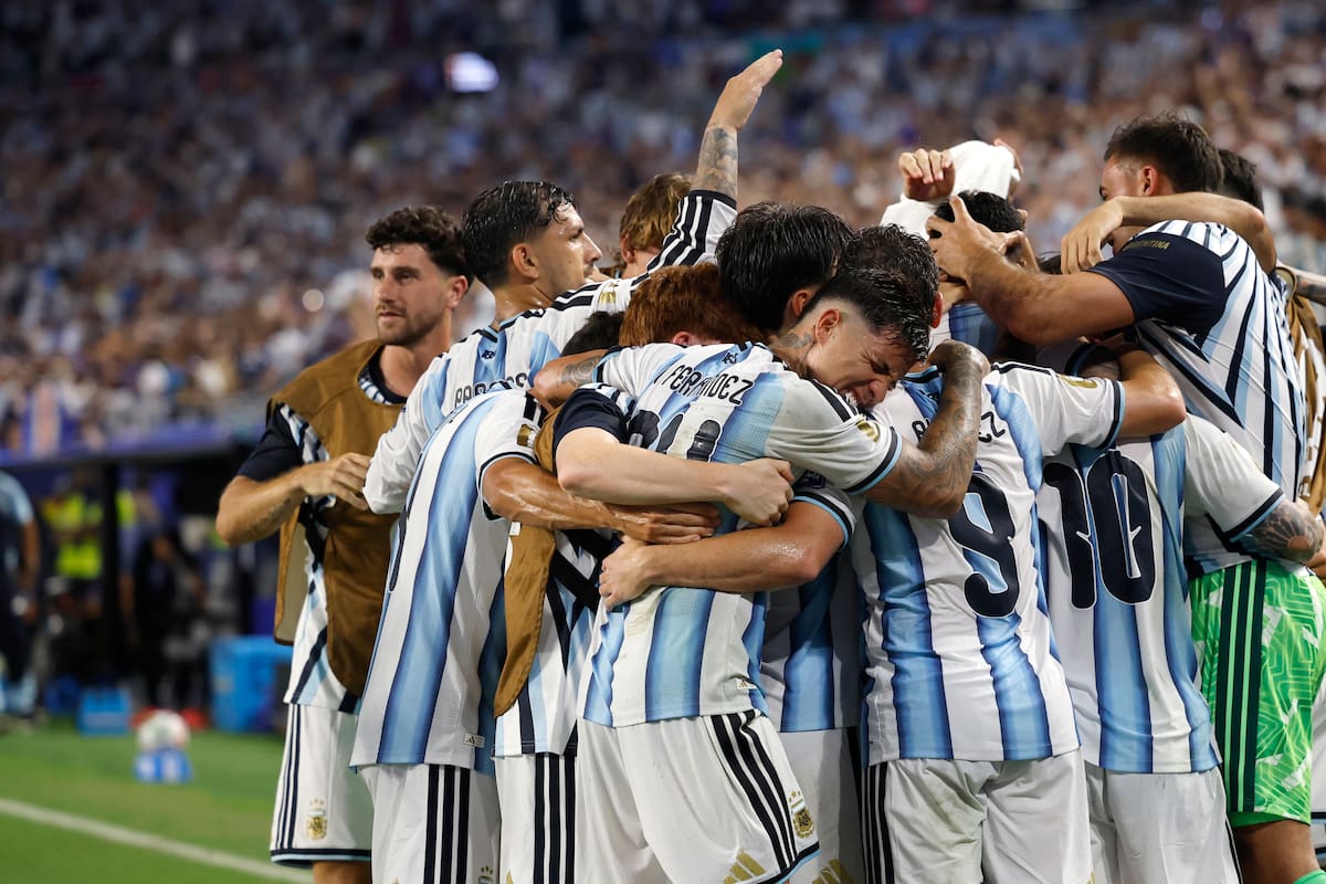 Argentina sufrió hasta el alargue para ganar a la luchadora Cabo Verde. //Foto, EFE: Alberto Estevez