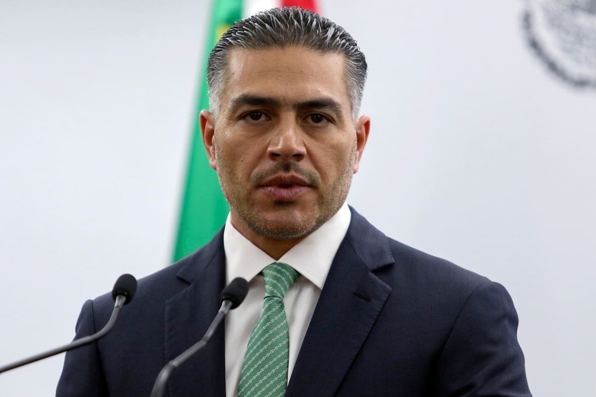 El secretario de Seguridad y Protección Ciudadana, Omar García Harfuch participa durante una conferencia de prensa en la Ciudad de México (México). EFE/Madla Hartz