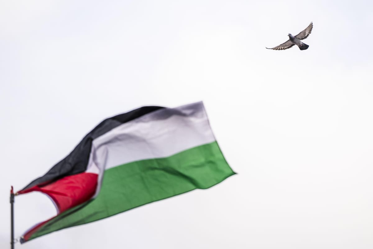 Artistas palestinos alzan la voz contra la masacre israelí con 'Pósteres' para Gaza. Foto: EFE/Vanguardia