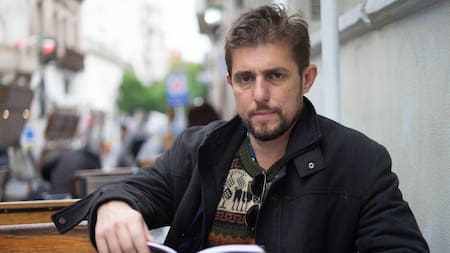Arturo Desimone llega a Bucaramanga con una agenda de poesía, memoria y desarraigo