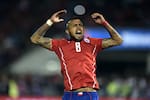 Arturo Vidal y su referencia a James Rodríguez luego del partido entre la selección Colombia y Chile