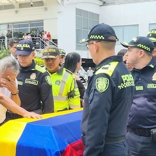 Así fue la llegada a Santander del cuerpo del teniente Álvaro José Medina, asesinado en Cauca