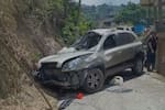 Quedó en video: camioneta perdió el control, se volcó y dio varias vueltas en una vía pendiente de Bucaramanga