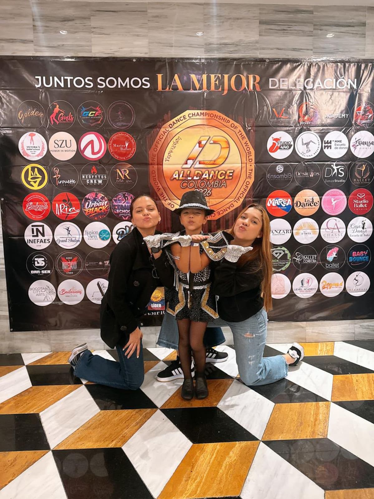 Assemble Ballet de Bucaramanga brilla en competencias de danza en Bogotá y Chile con múltiples medallas. Foto: Cortesía / Vanguardia