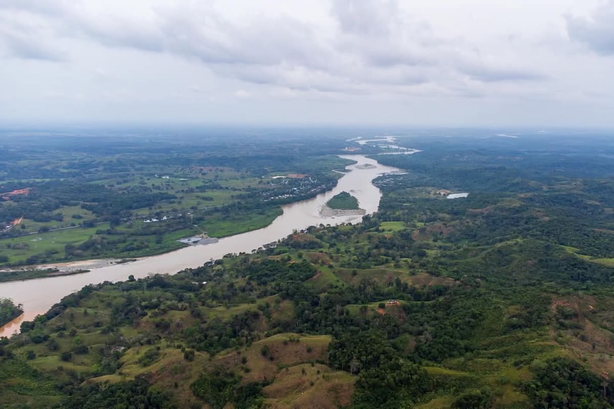 Drones con explosivos dejaron tres viviendas destruidas en el área rural del municipio de Yondó (Antioquia).
Suministrada/Vanguardia