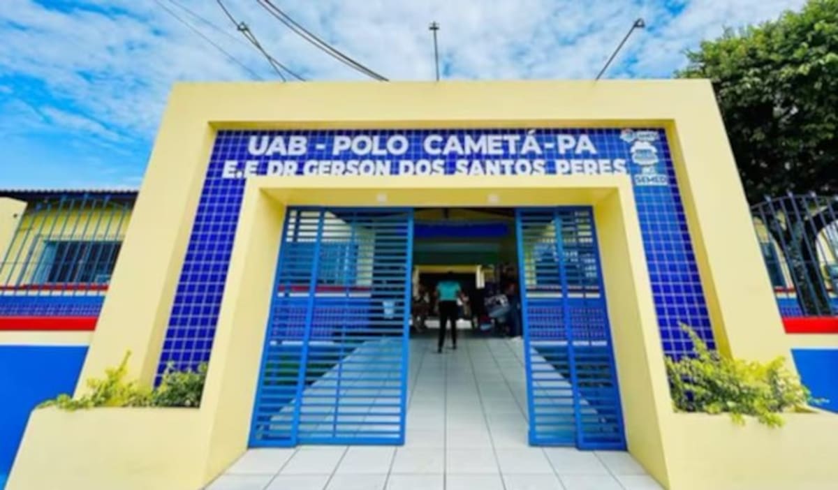 Profesora fue atacada por estudiante tras corregirle un examen en Brasil.