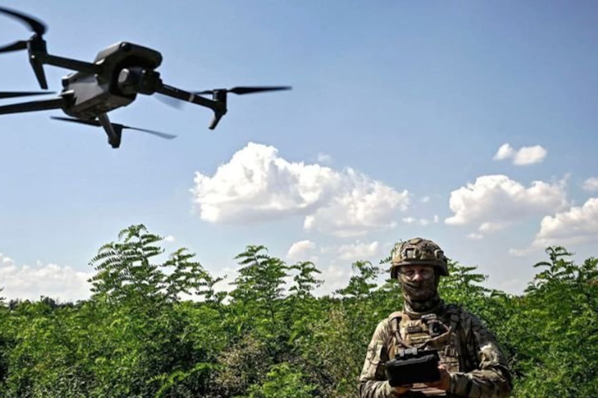 Tres soldados mueren en ataque con explosivos lanzados desde drones en Nariño. | Foto: Referencia/ La Opinión.