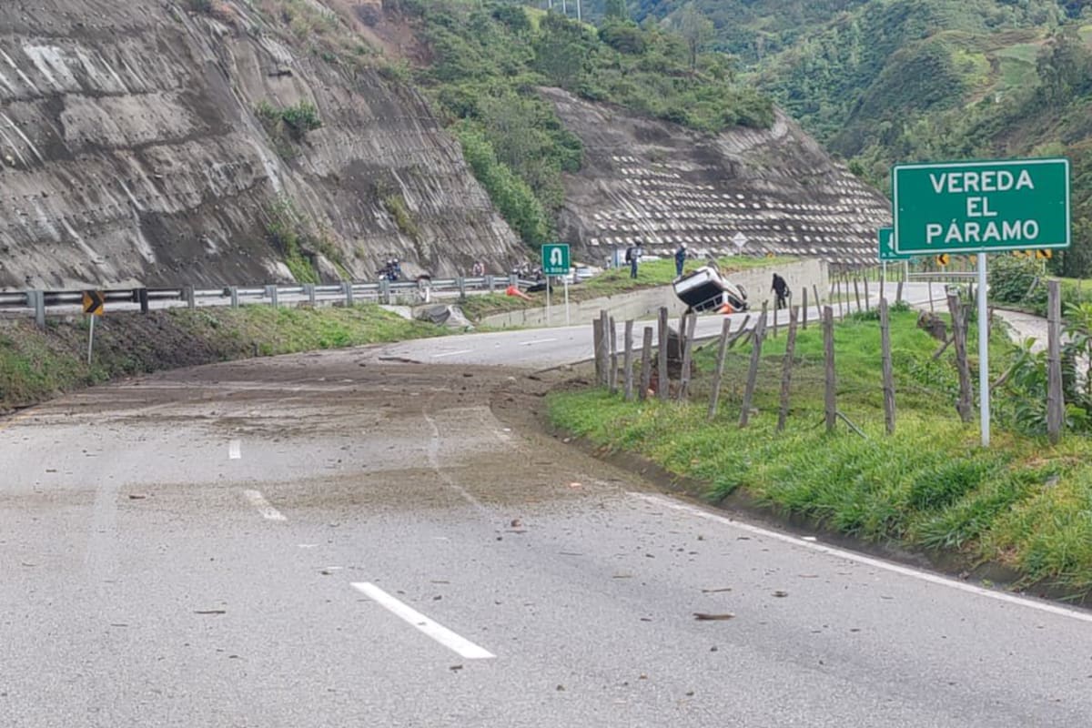 Ataque contra la Policía en la vía Bucaramanga - Pamplona.
Foto: Redes sociales.