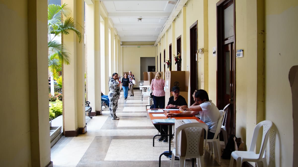 En todos los puntos de votación, la jornada se desarrolló sin alteraciones al orden público. Foto: Marco Valencia.