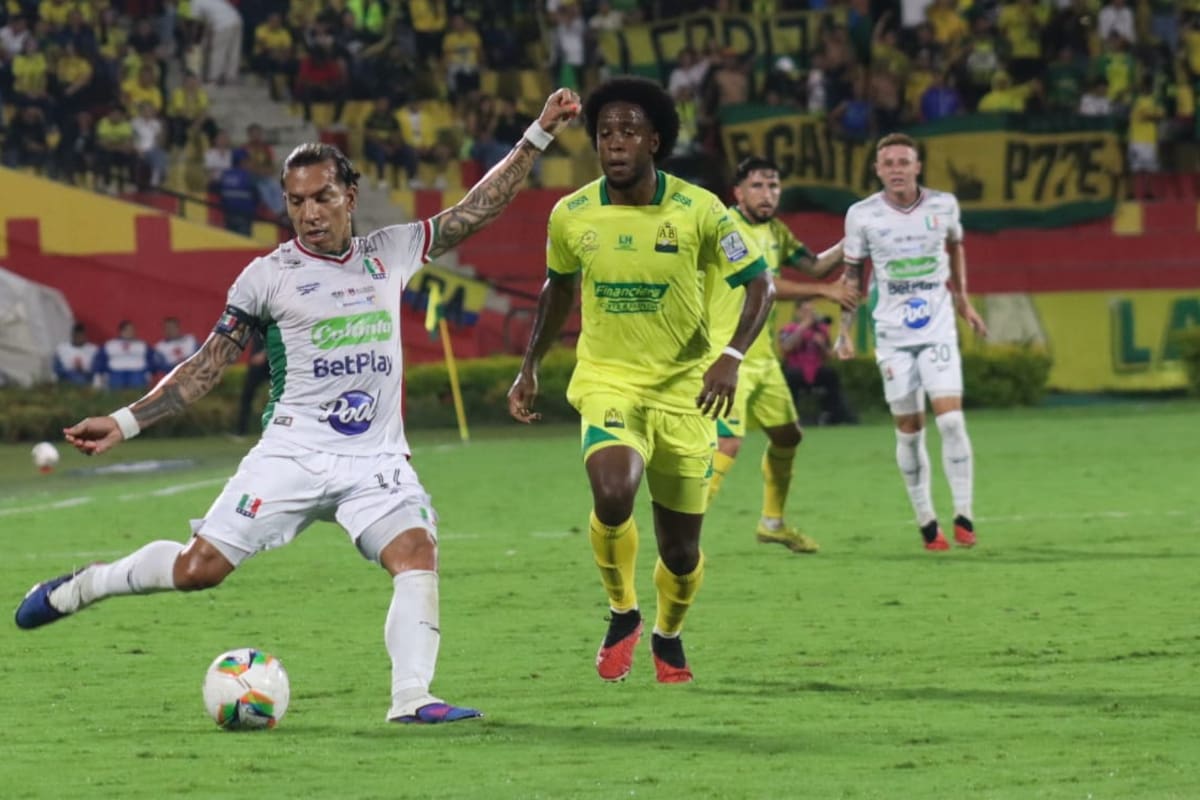 Bucaramanga igualó 1-1 ante Once Caldas en la fecha 12 de la Liga BetPlay. /FOTO: Jaime Moreno