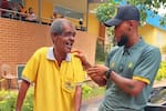 El Bucaramanga llevó alegría al Asilo San Rafael y ahora los llevará al Américo Montanini