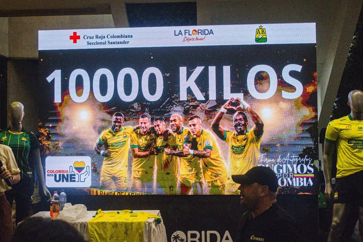 Atlético Bucaramanga recolectó 19 toneladas de ayudas para las personas afectadas por el terremoto del 10 de agosto. /FOTO: Club Atlético Bucaramanga