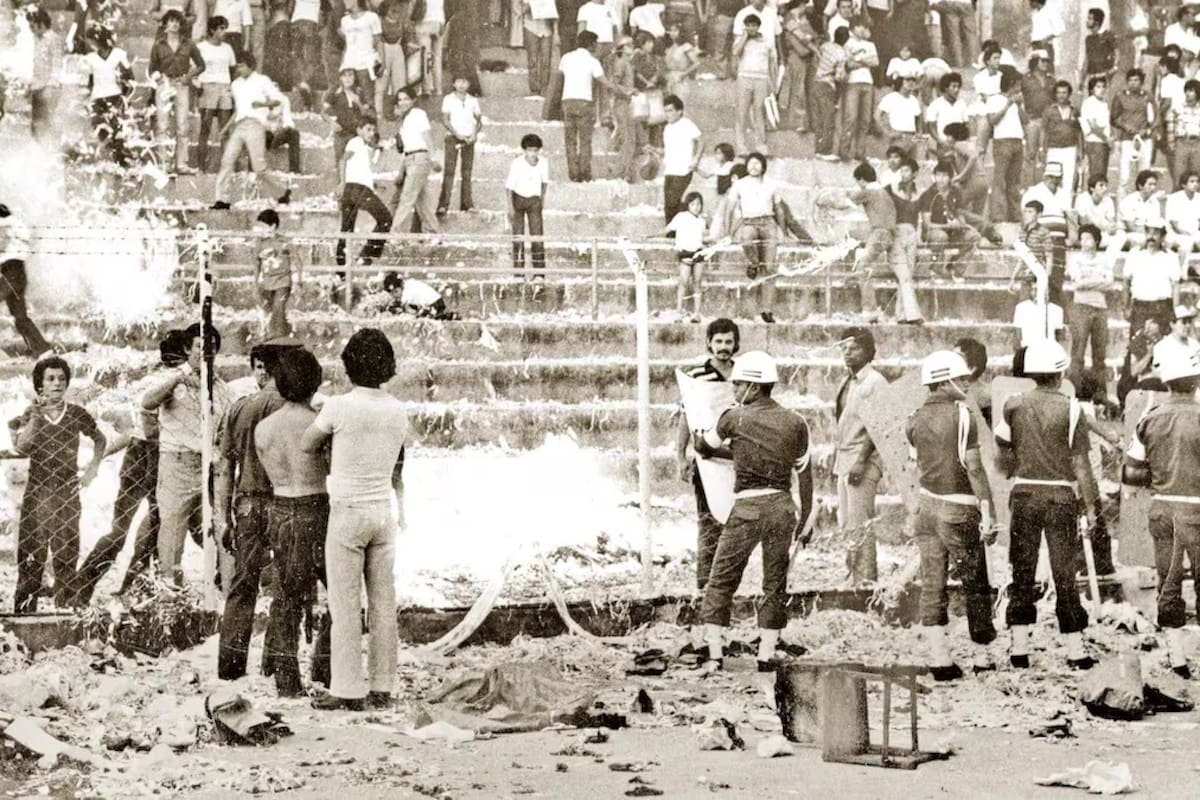 La tragedia del 11 de octubre de 1981 quedó marcada como una de las más dolorosas en la historia del fútbol colombiano. /FOTO: Vanguardia