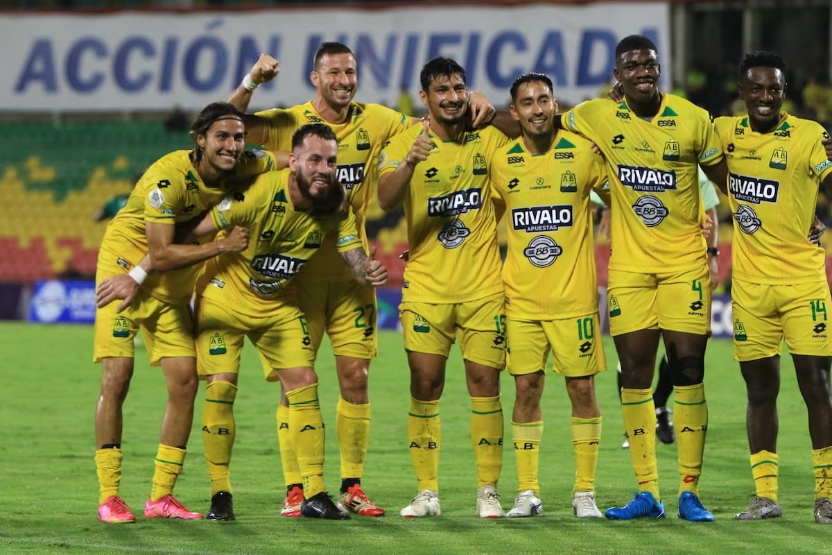 Nicolás Hernández debutó a nivel profesional con Atlético Bucaramanga. El santandereano fue uno de los protagonistas en la victoria 3-1 ante Deportivo Cali. Foto: Jaime Moreno.