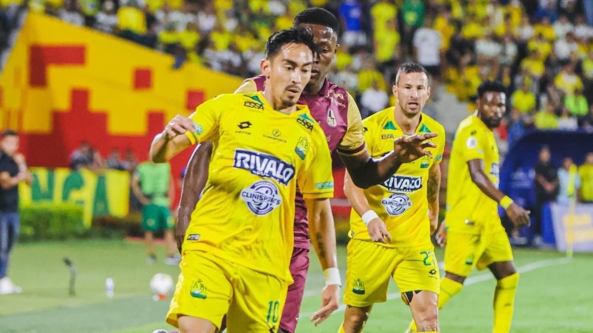 Atlético Bucaramanga ha variado constantemente de entrenadores, aunque en el último tiempo Leonel Álvarez y Rafael Dudamel estuvieron por un año. Foto: Atlético Bucaramanga.