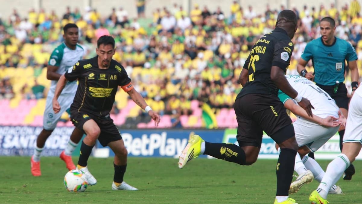 Atlético Bucaramanga y Cali igualaron 0-0 en la octava fecha de la Liga BetPlay I de 2026. Foto: Colprensa.