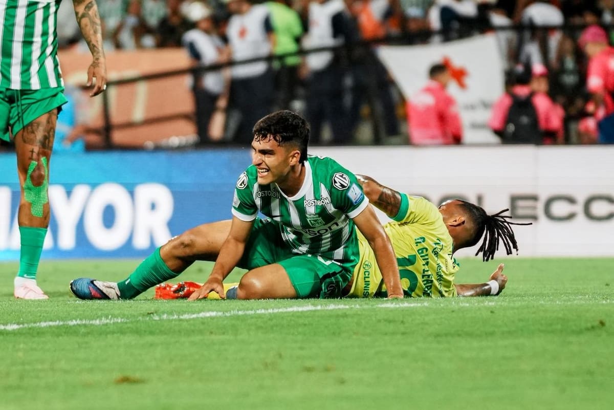 Atlético Bucaramanga cayó ante Nacional y complicó su clasificación en la Liga BetPlay I 2026. Foto: David Jaramillo/Colprensa