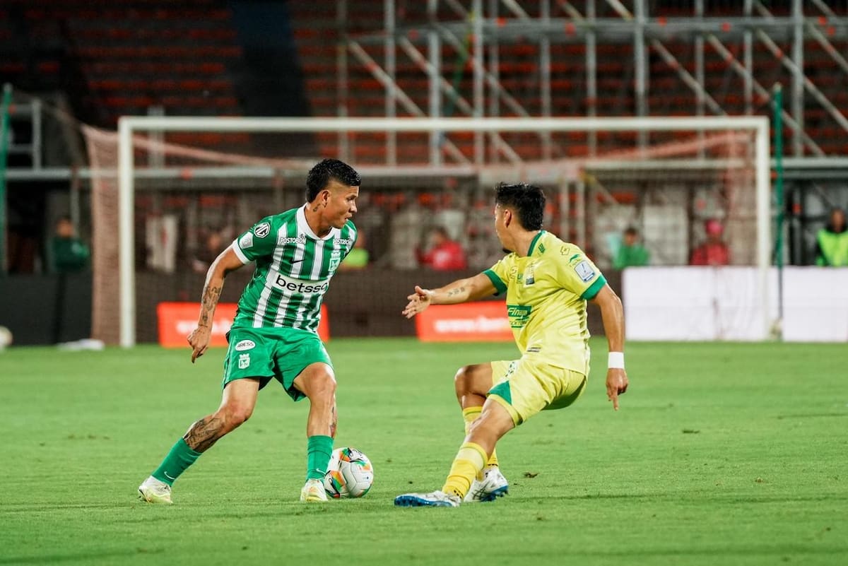 Atlético Bucaramanga cayó ante Nacional y complicó su clasificación en la Liga BetPlay I 2026. Foto: David Jaramillo/Colprensa