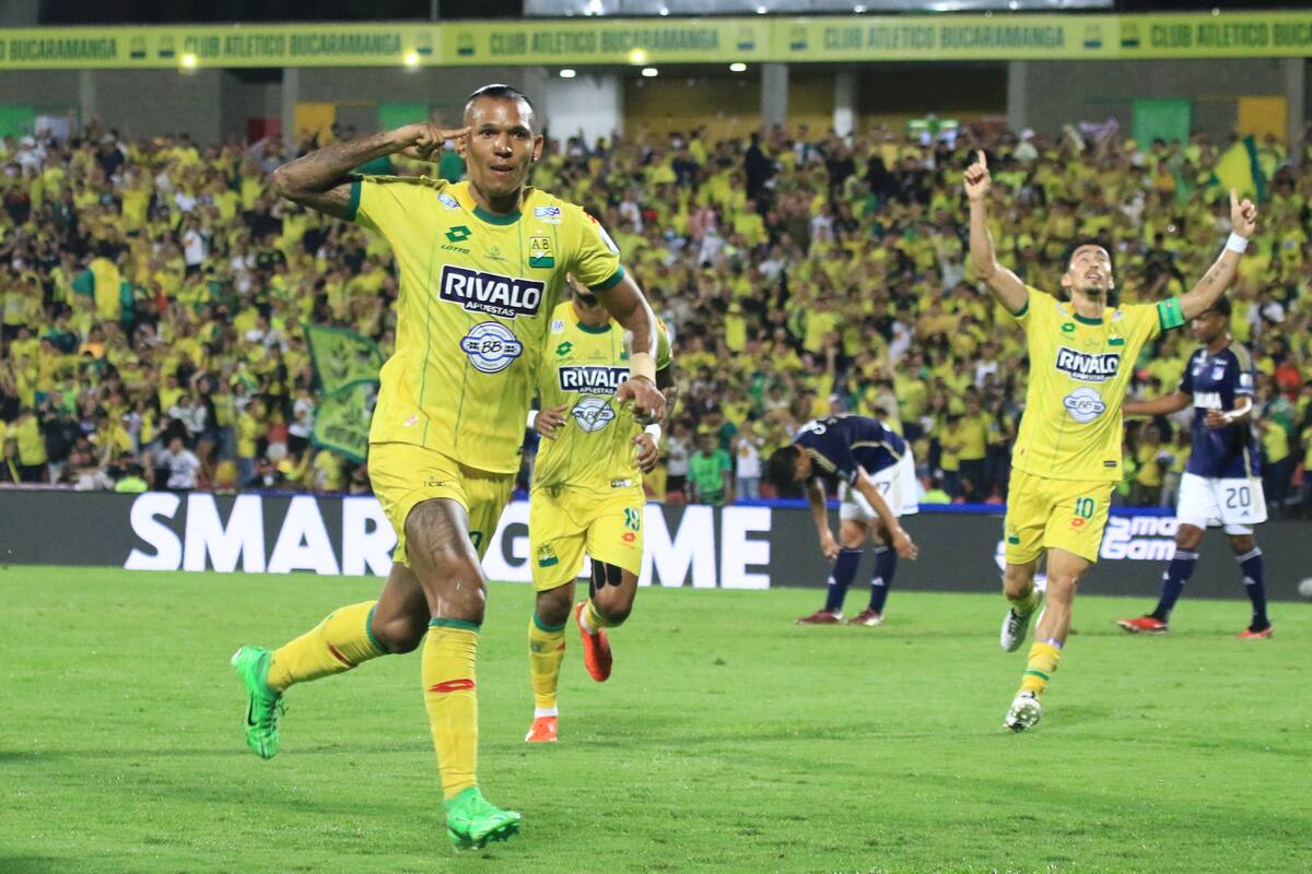 Atlético Bucaramanga clasificó a los cuartos de final de la Copa BetPlay tras una dura definición con Millonarios. (Foto: Jaime Moreno / VANGUARDIA).