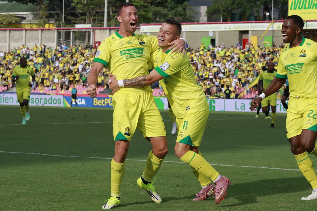 Atlético Bucaramanga derrotó 2-0 a Internacional de Bogotá por la fecha 11 de la Liga BetPlay II 2026, en el estadio Américo Montanini. Foto: Jaime Moreno / Vanguardia
