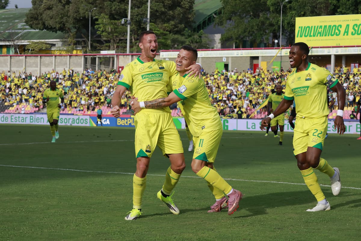Atlético Bucaramanga derrotó 2-0 a Internacional de Bogotá por la fecha 11 de la Liga BetPlay II 2026, en el estadio Américo Montanini. Foto: Jaime Moreno / Vanguardia