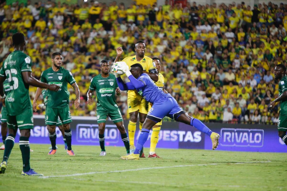 Atlético Bucaramanga venció 2-1 a La Equidad, con goles de Luciano Pons, en la fecha 19 de la Liga BetPlay II de 2025. Foto: Jaime Moreno.
